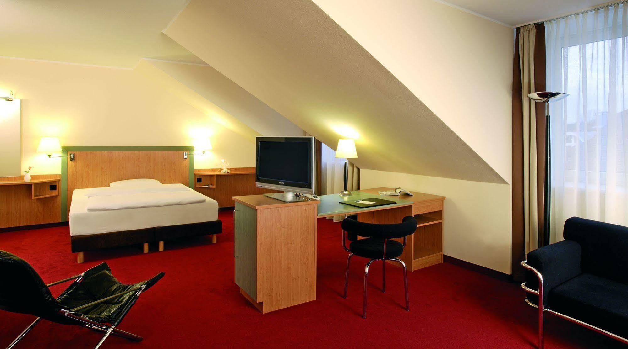 Nh Berlin Potsdam Conference Center Otel Kleinmachnow Dış mekan fotoğraf