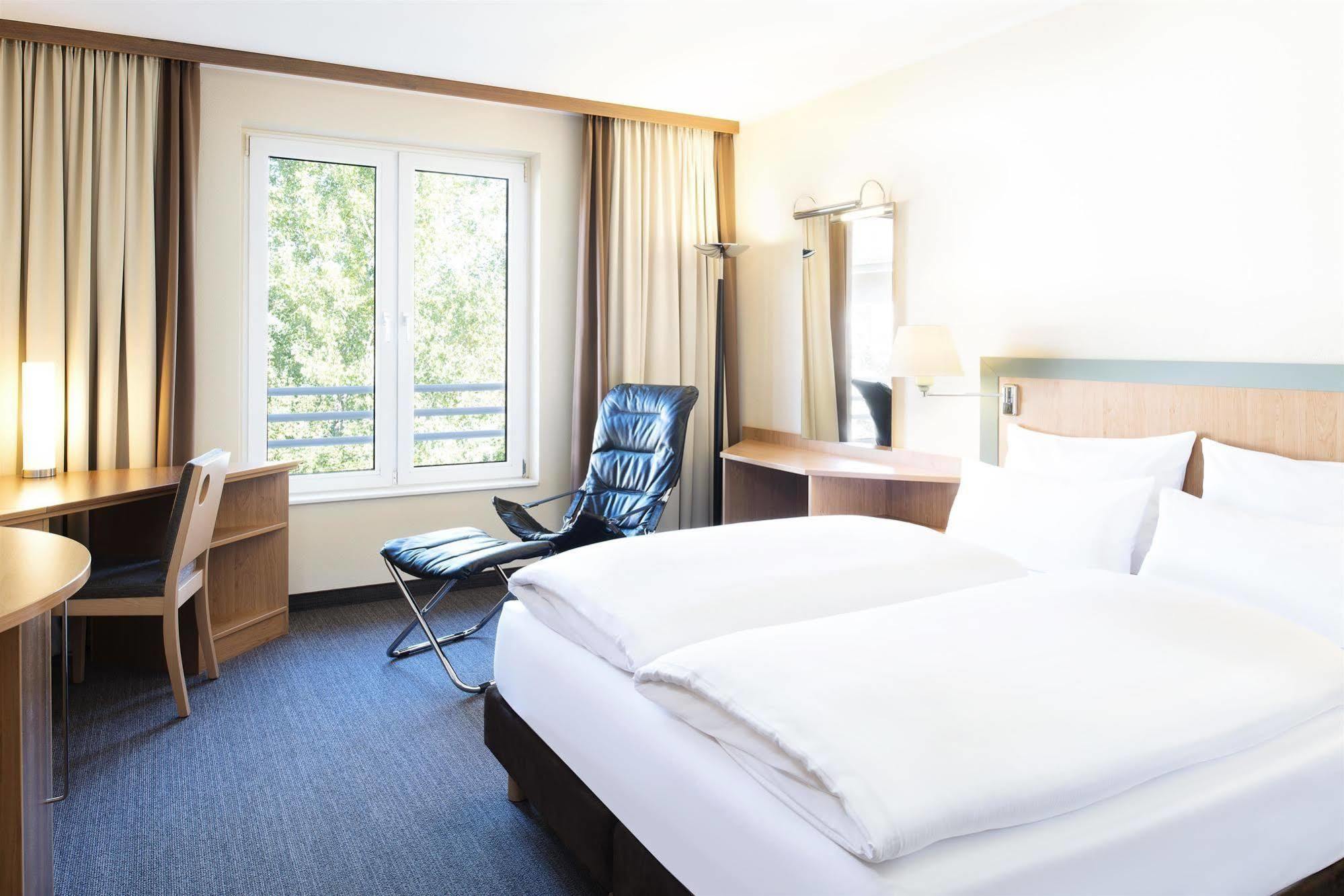 Nh Berlin Potsdam Conference Center Otel Kleinmachnow Dış mekan fotoğraf
